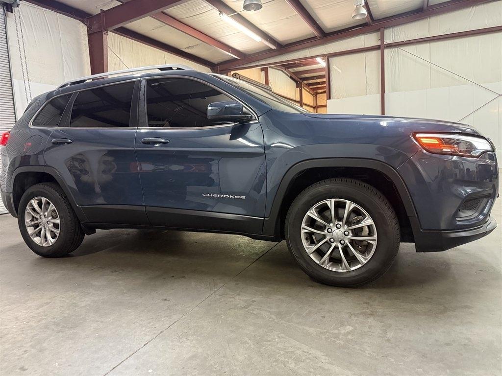 2020 Jeep Cherokee Latitude Plus - Photo 7