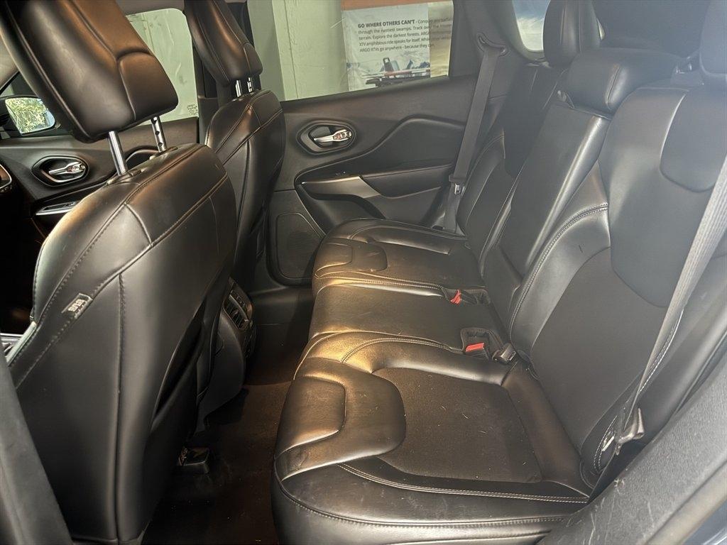 2020 Jeep Cherokee Latitude Plus - Photo 18