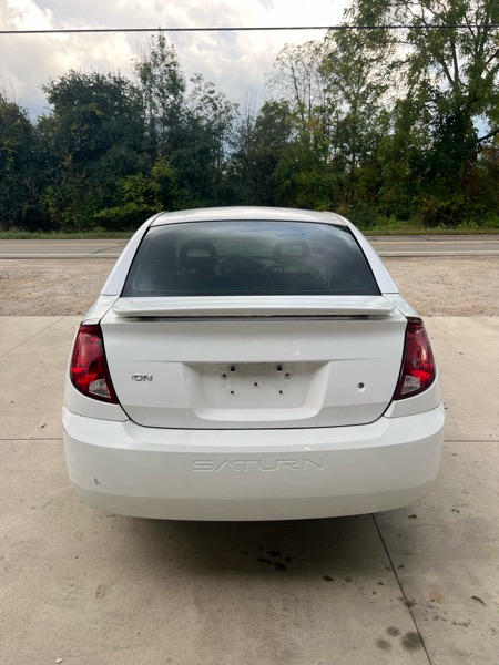 Saturn ION Sedan 2 2003