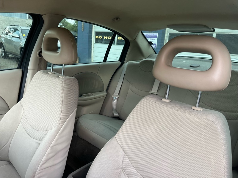 Saturn ION Sedan 2 2003