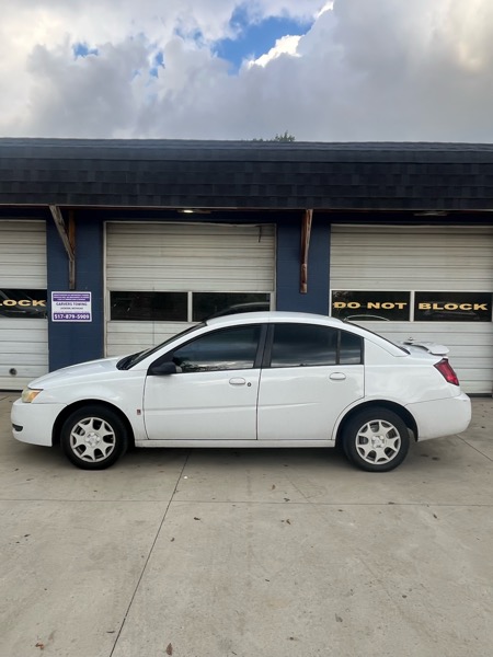 Saturn ION Sedan 2 2003
