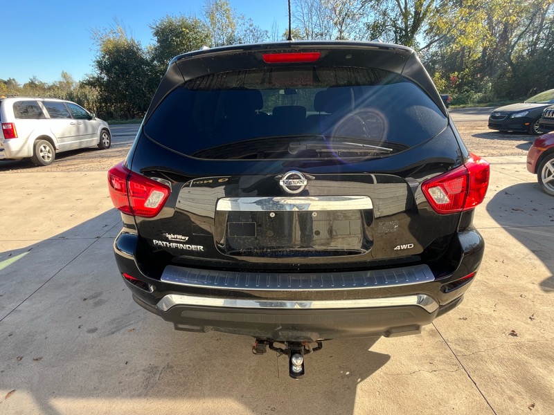 Nissan Pathfinder S 4WD 2017