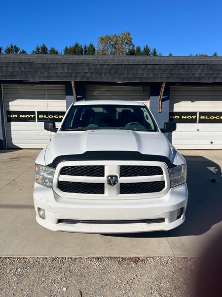 RAM 1500 Tradesman Crew Cab SWB 4WD 2013