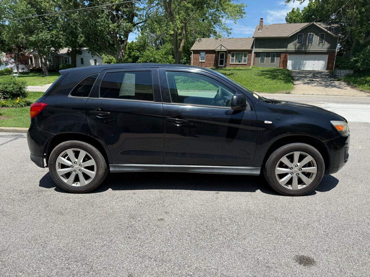 2015 Mitsubishi Outlander Sport ES - Photo 11