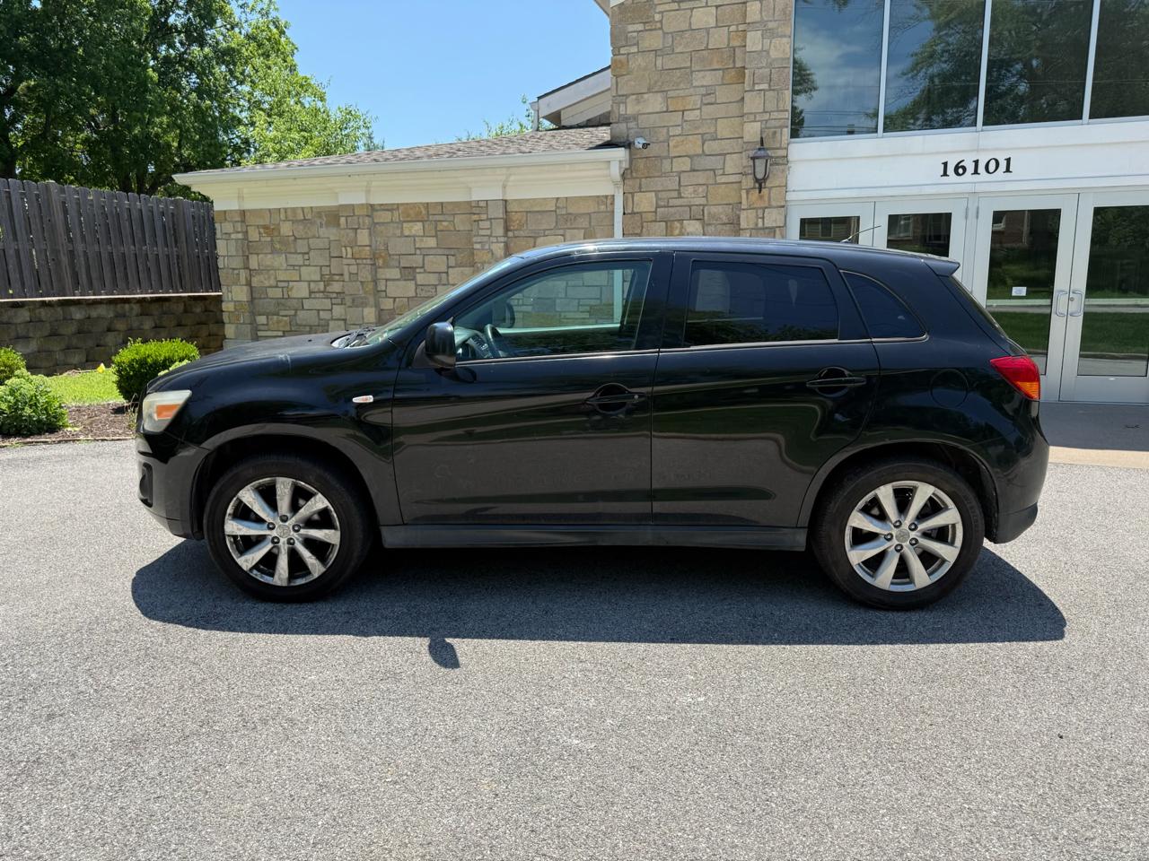 2015 Mitsubishi Outlander Sport ES - Photo 16