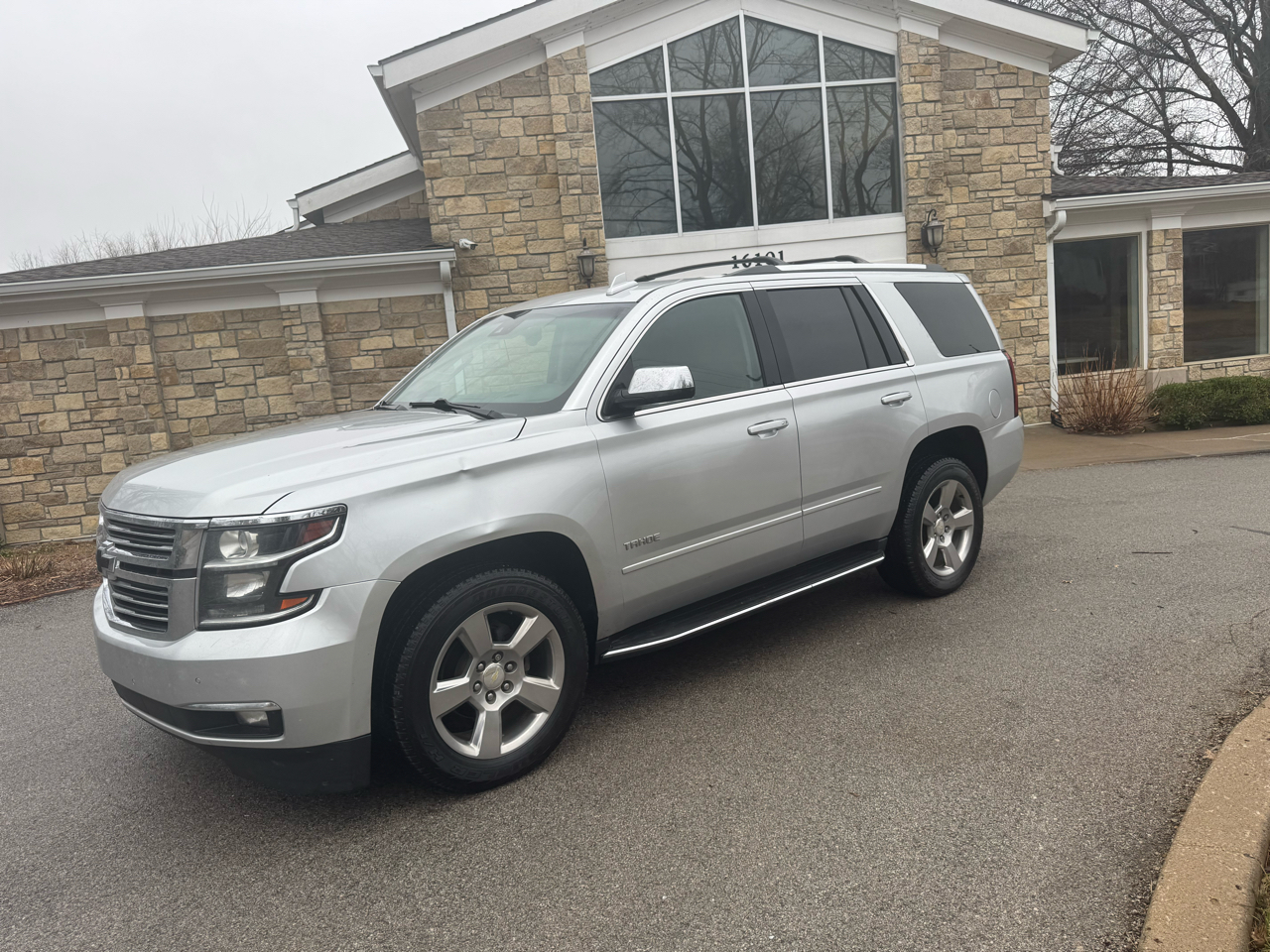Chevrolet Tahoe  2017