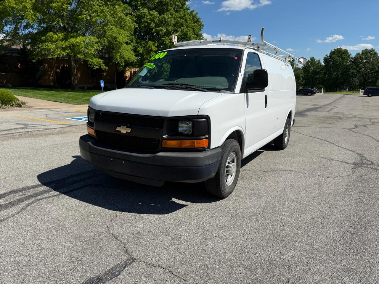2012 Chevrolet Express 2500 Work Van HD's photo