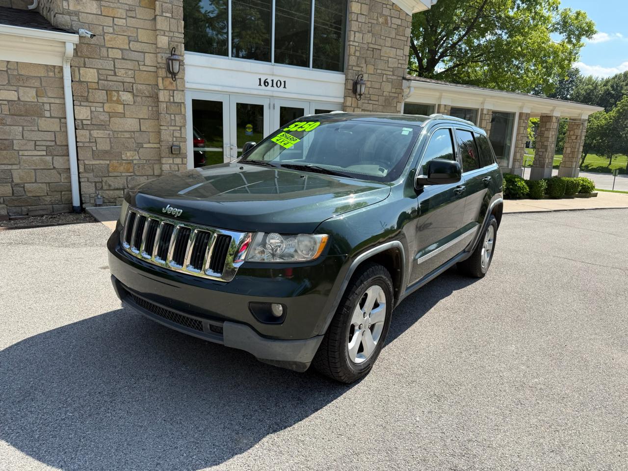 2011 Jeep Grand Cherokee Laredo 4WD's photo