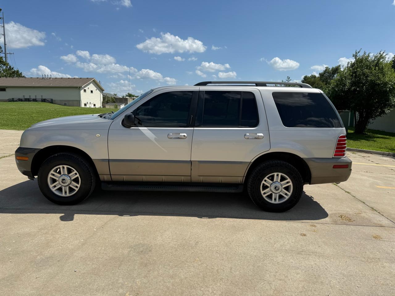 2003 Mercury Mountaineer Premier 4.0L AWD's photo