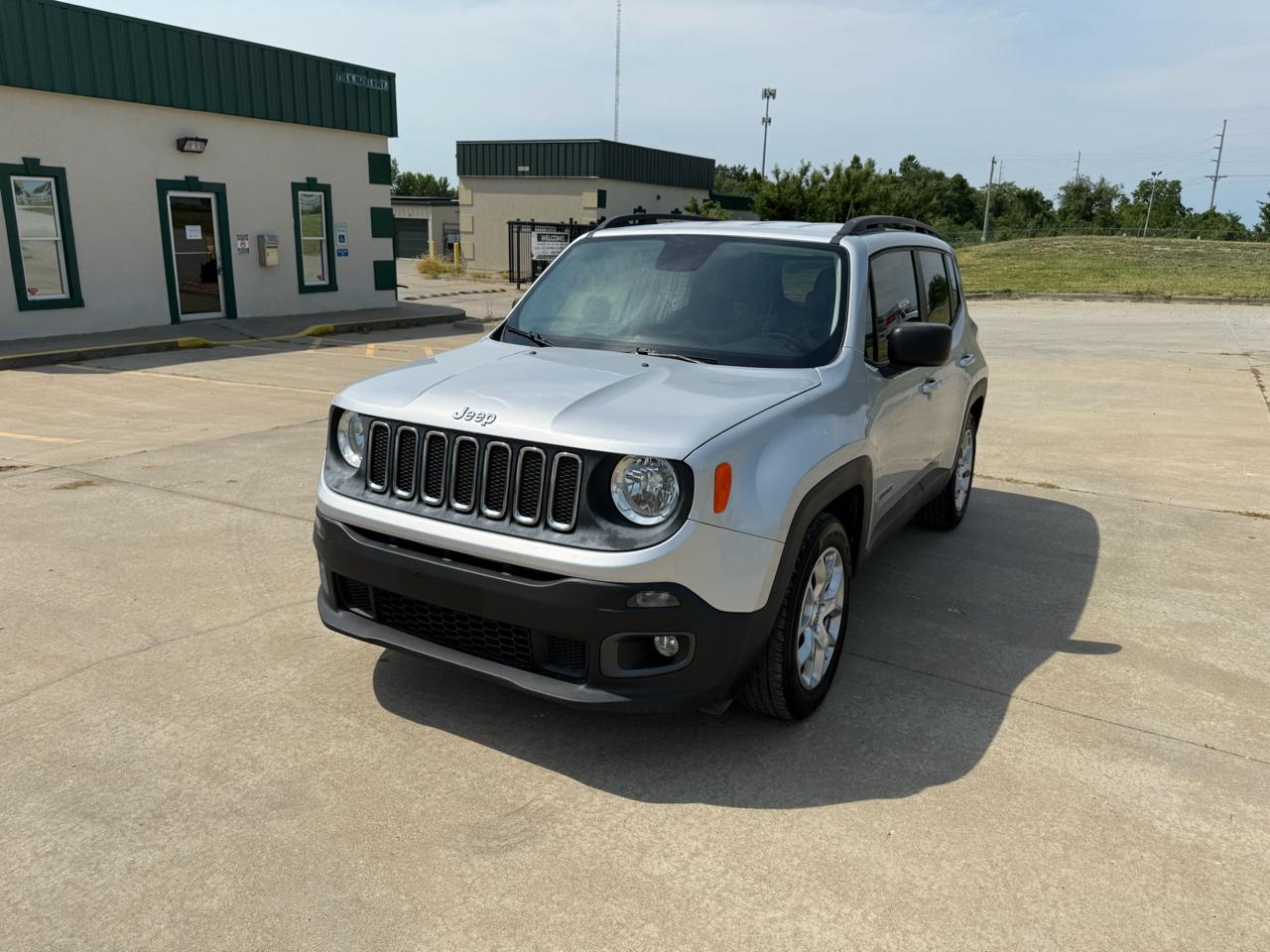 2015 Jeep Renegade Latitude FWD's photo
