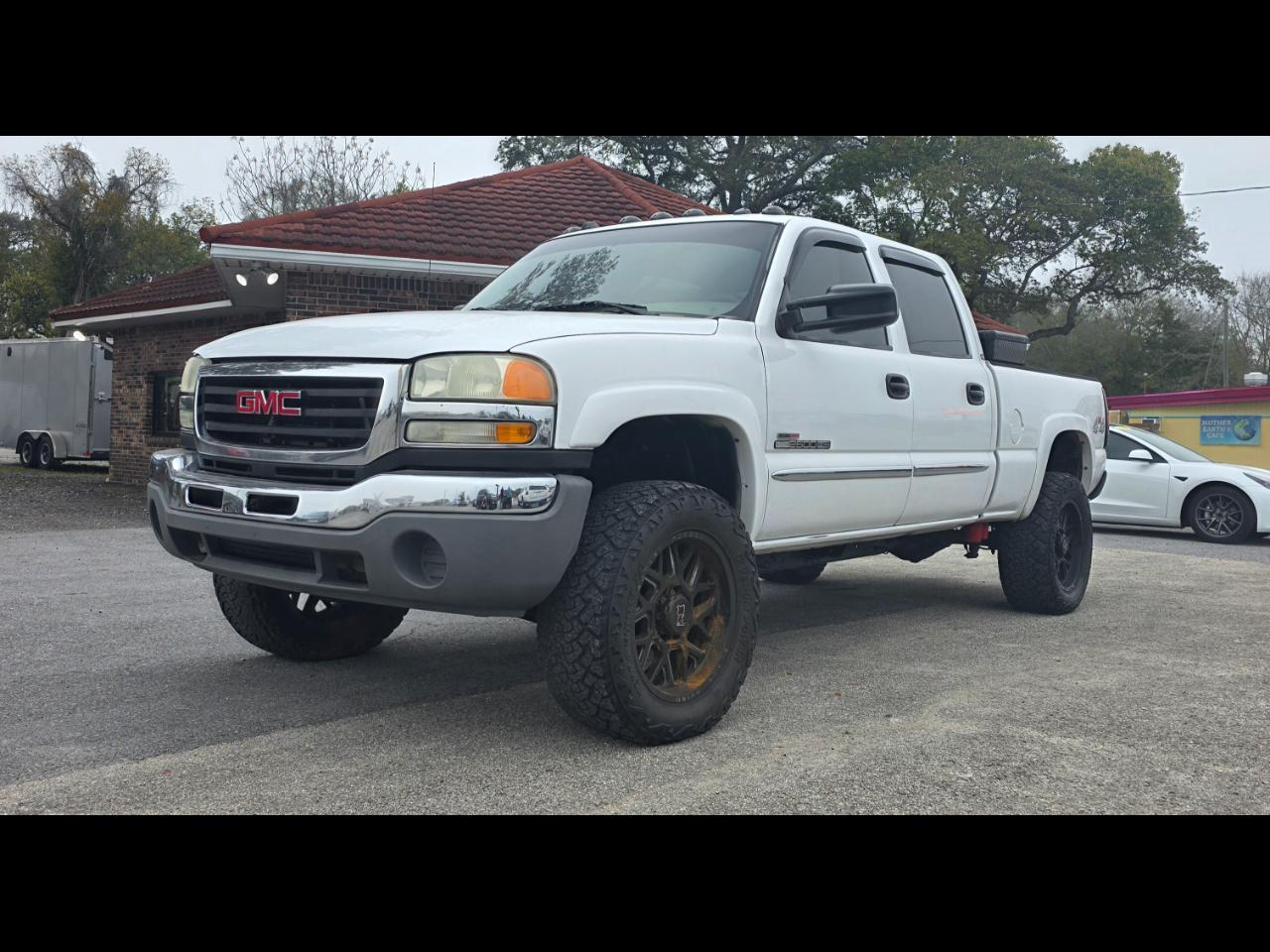2005 GMC Sierra 2500HD SLT Crew Cab Long Bed 4WD