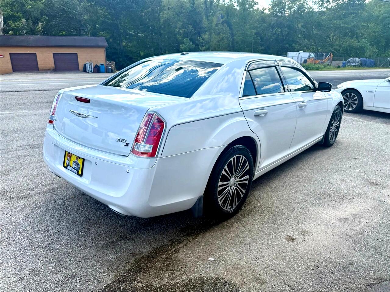Chrysler 300 S V6 AWD 2013