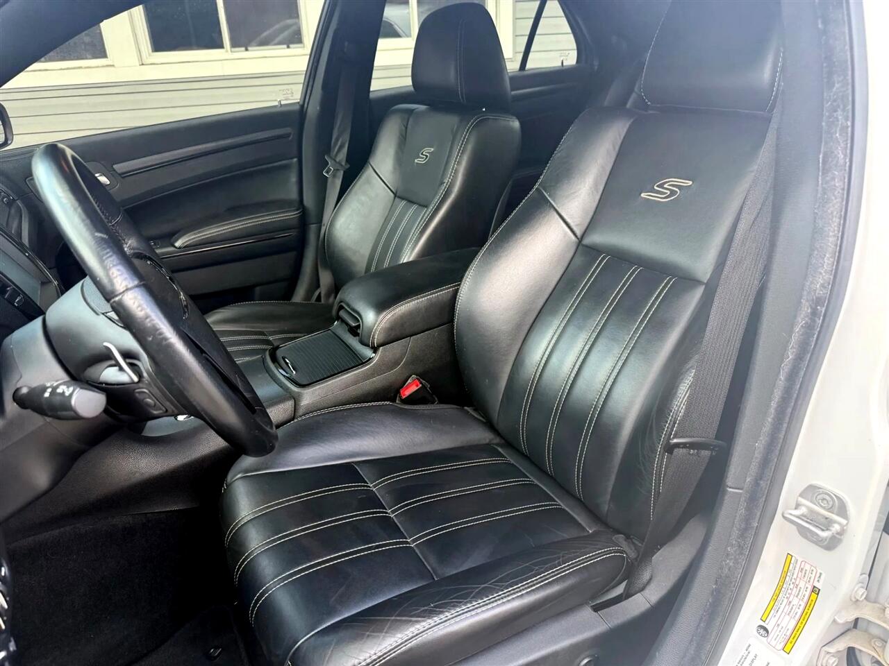 Chrysler 300 S V6 AWD 2013