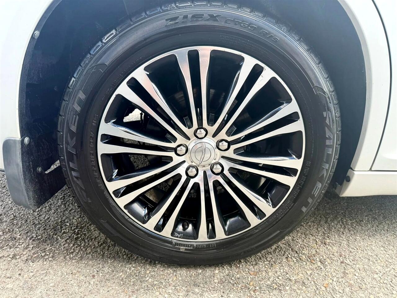 Chrysler 300 S V6 AWD 2013