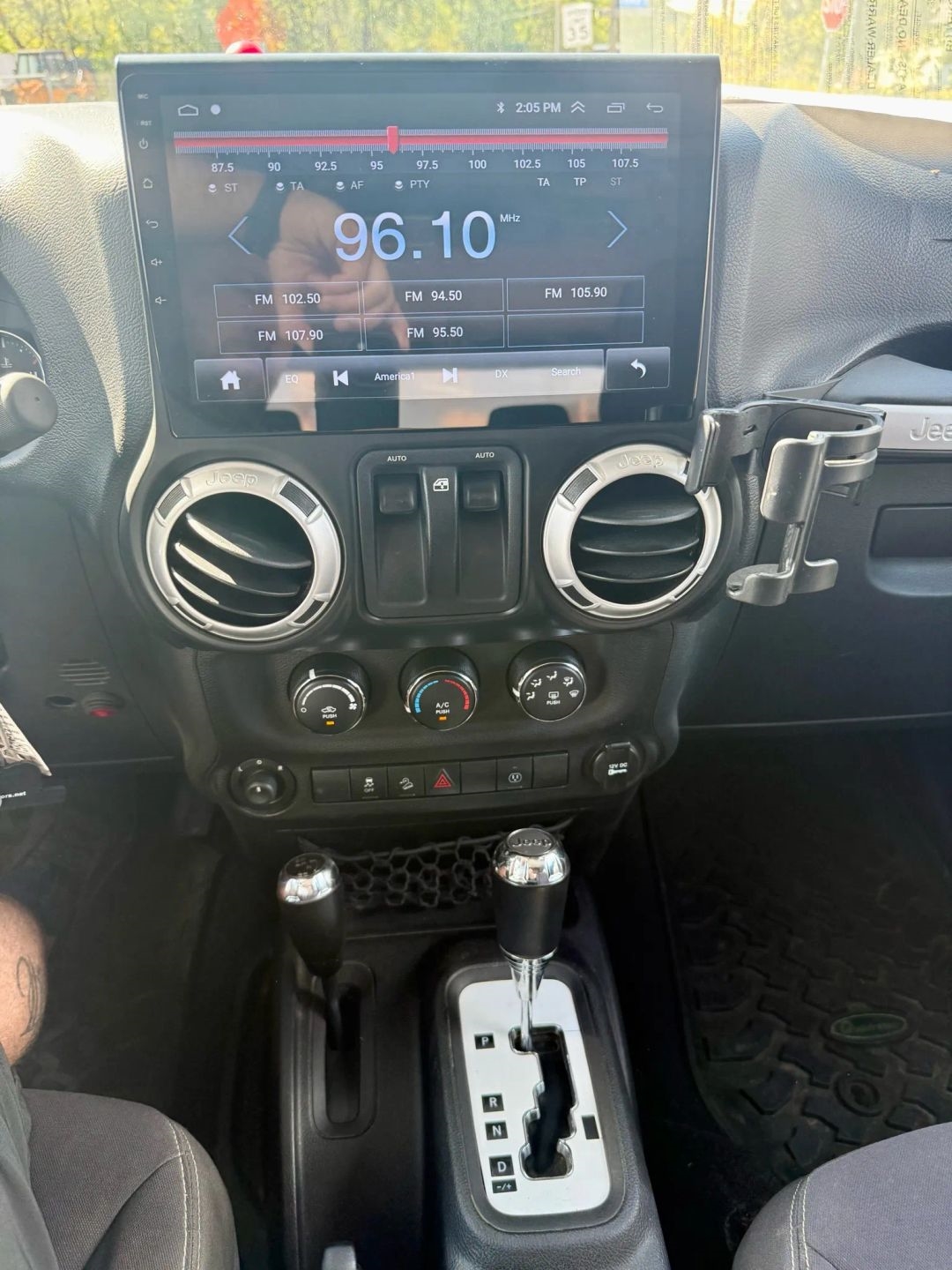 Jeep Wrangler Sahara 4WD 2013