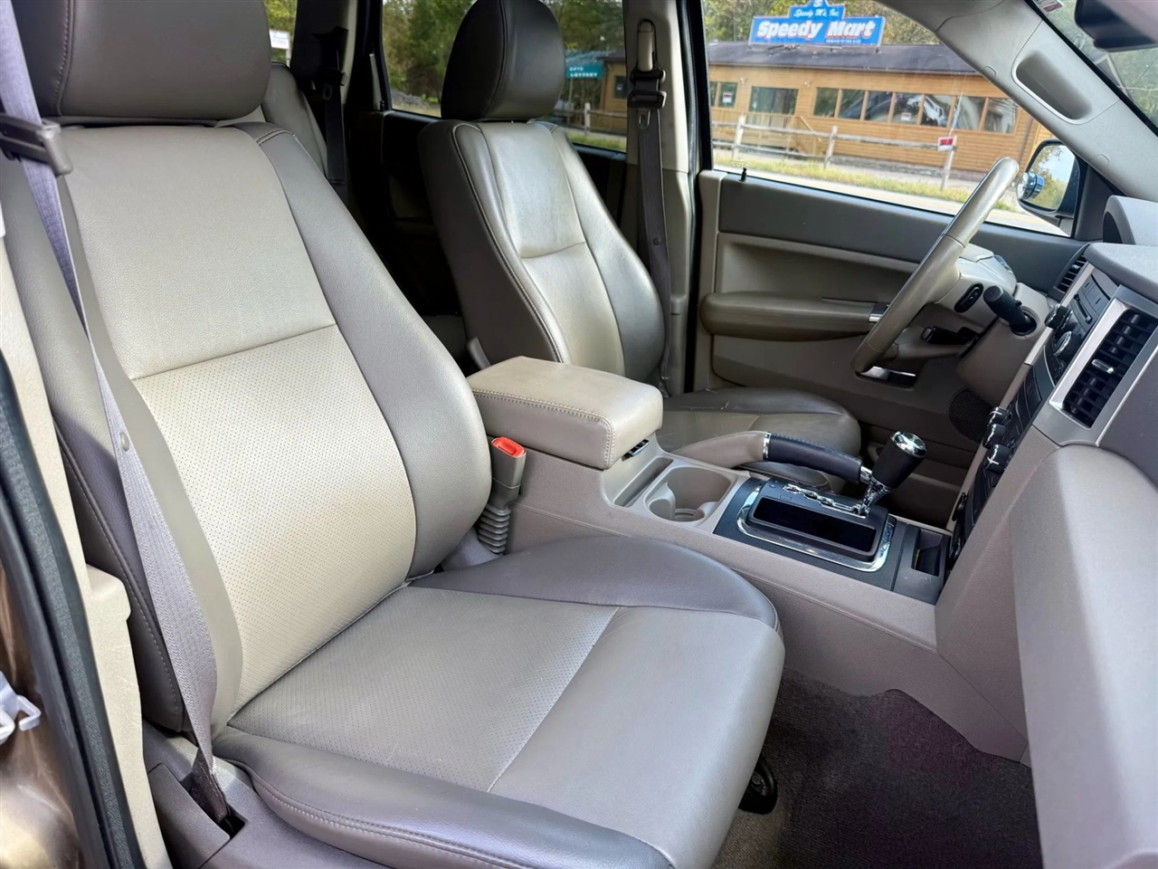 Jeep Grand Cherokee Laredo 4WD 2009