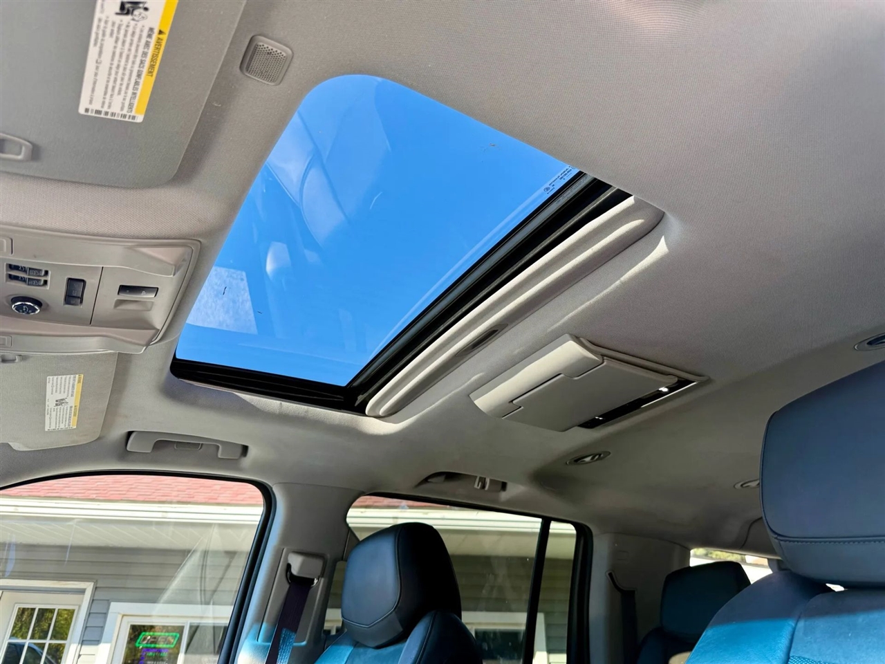 Cadillac Escalade ESV Luxury 4WD 2016