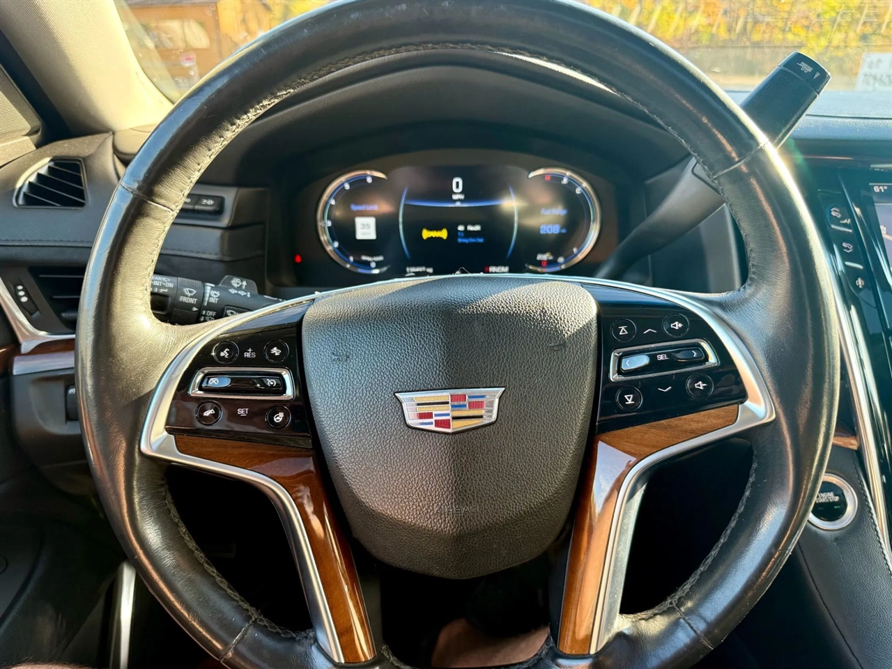 Cadillac Escalade ESV Luxury 4WD 2016