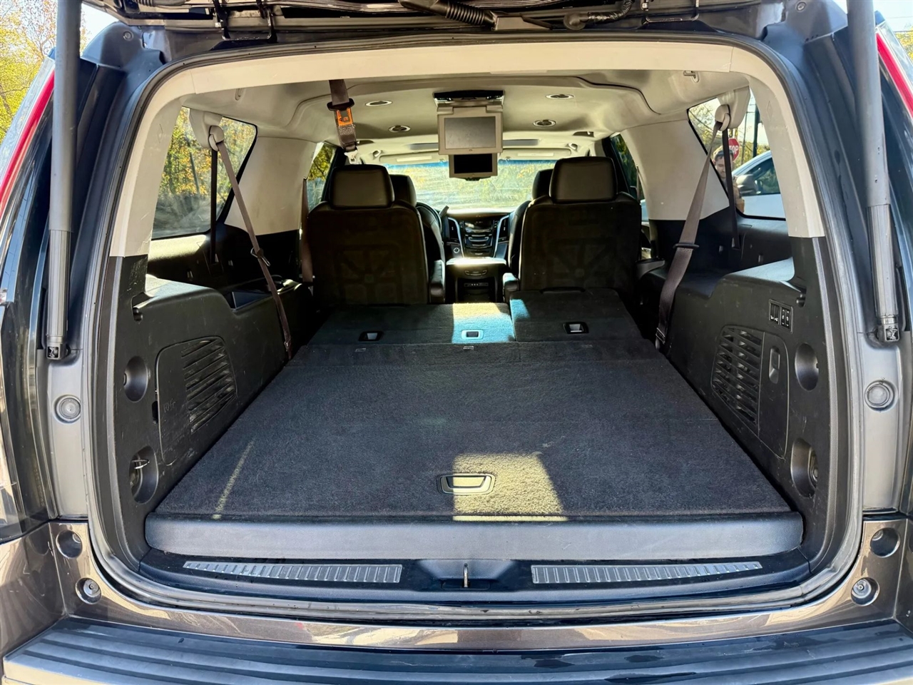 Cadillac Escalade ESV Luxury 4WD 2016