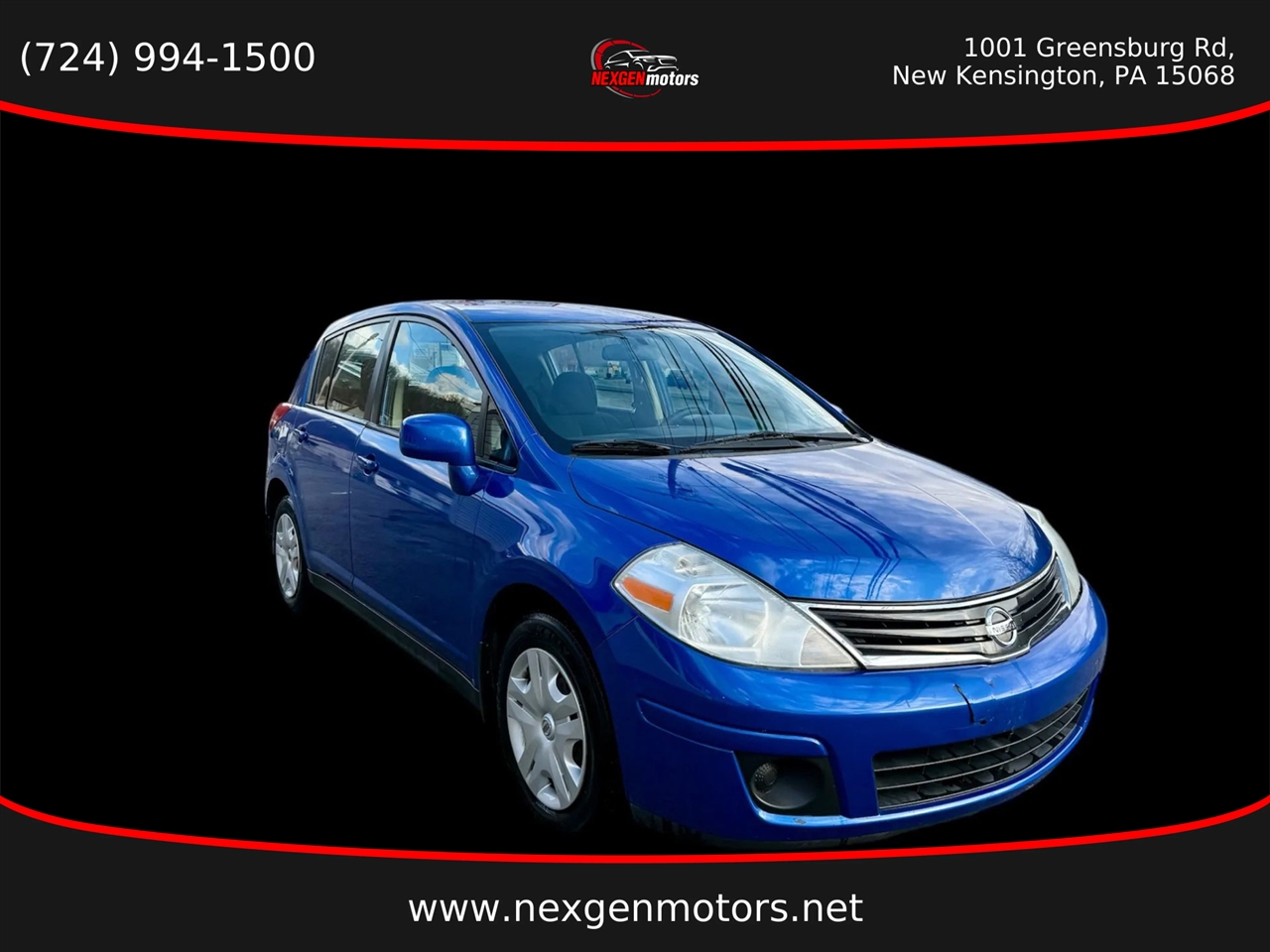 2011 Nissan Versa S's photo