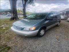 2000 Toyota Sienna 