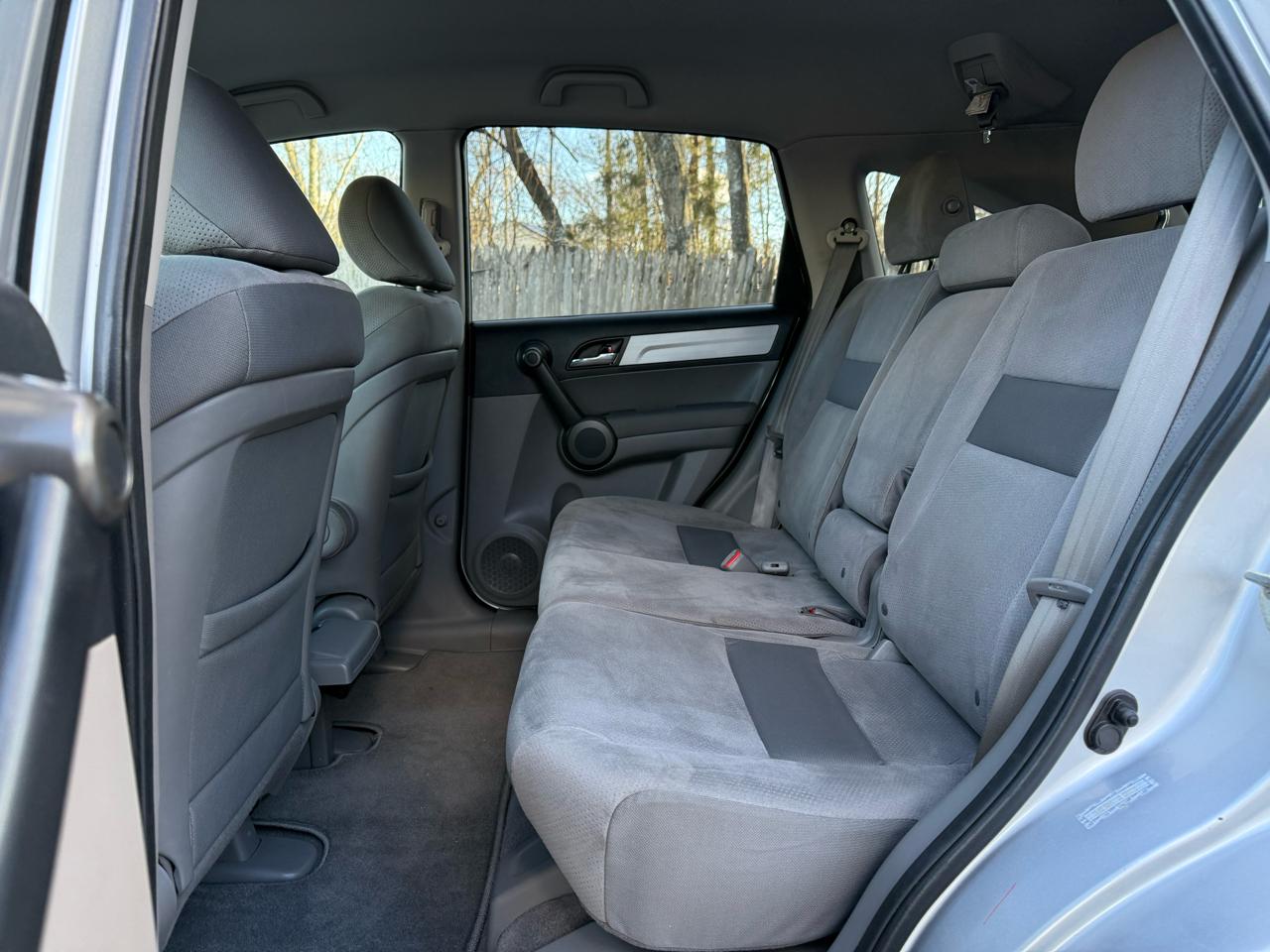 Honda CR-V SE 4WD 5-Speed AT 2011