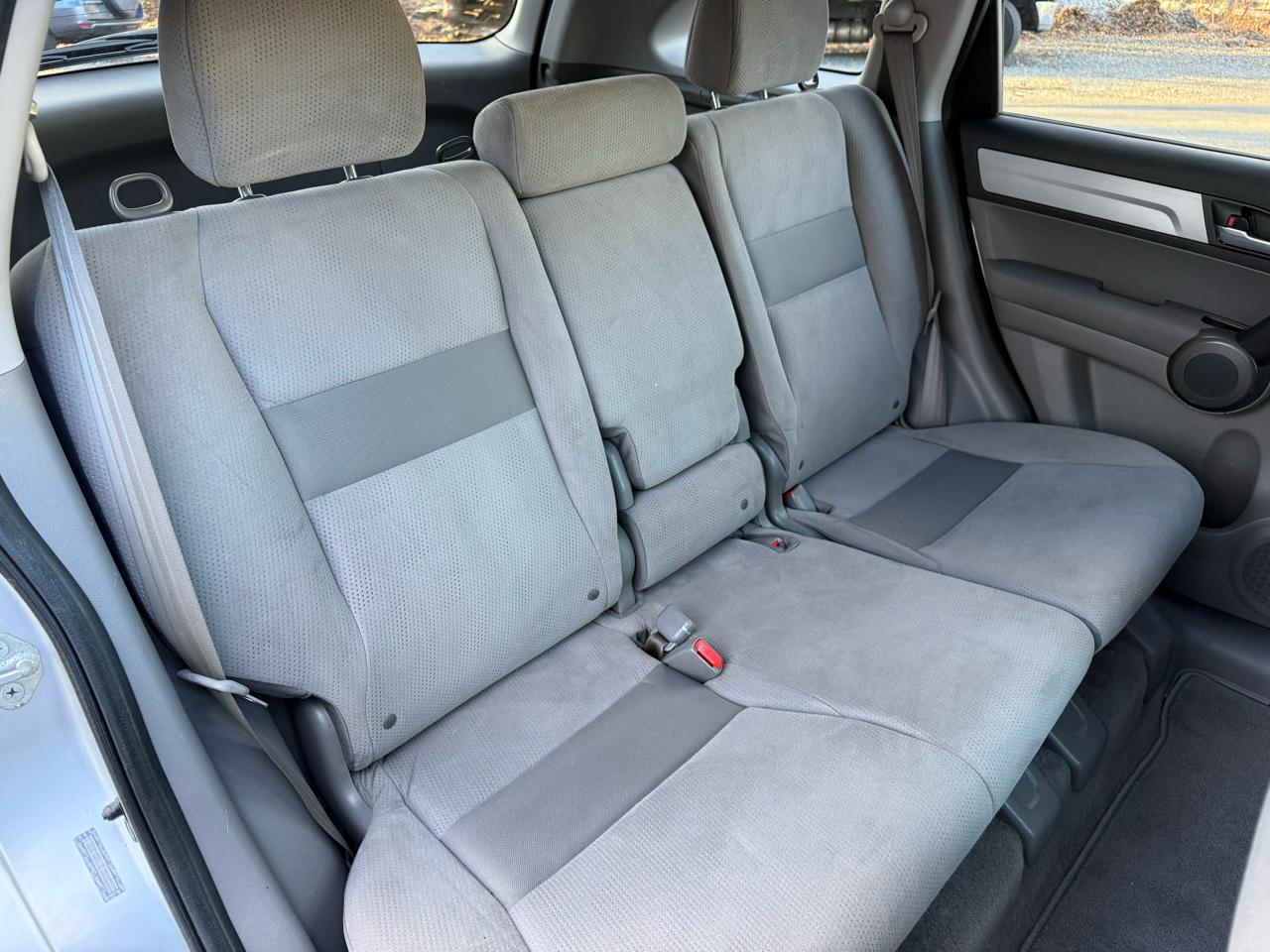 Honda CR-V SE 4WD 5-Speed AT 2011