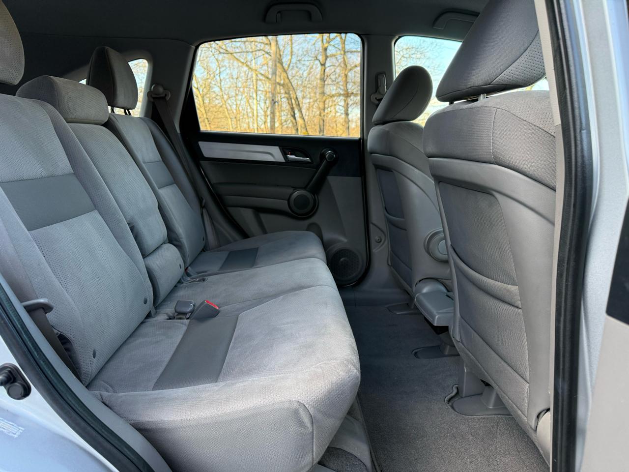 Honda CR-V SE 4WD 5-Speed AT 2011