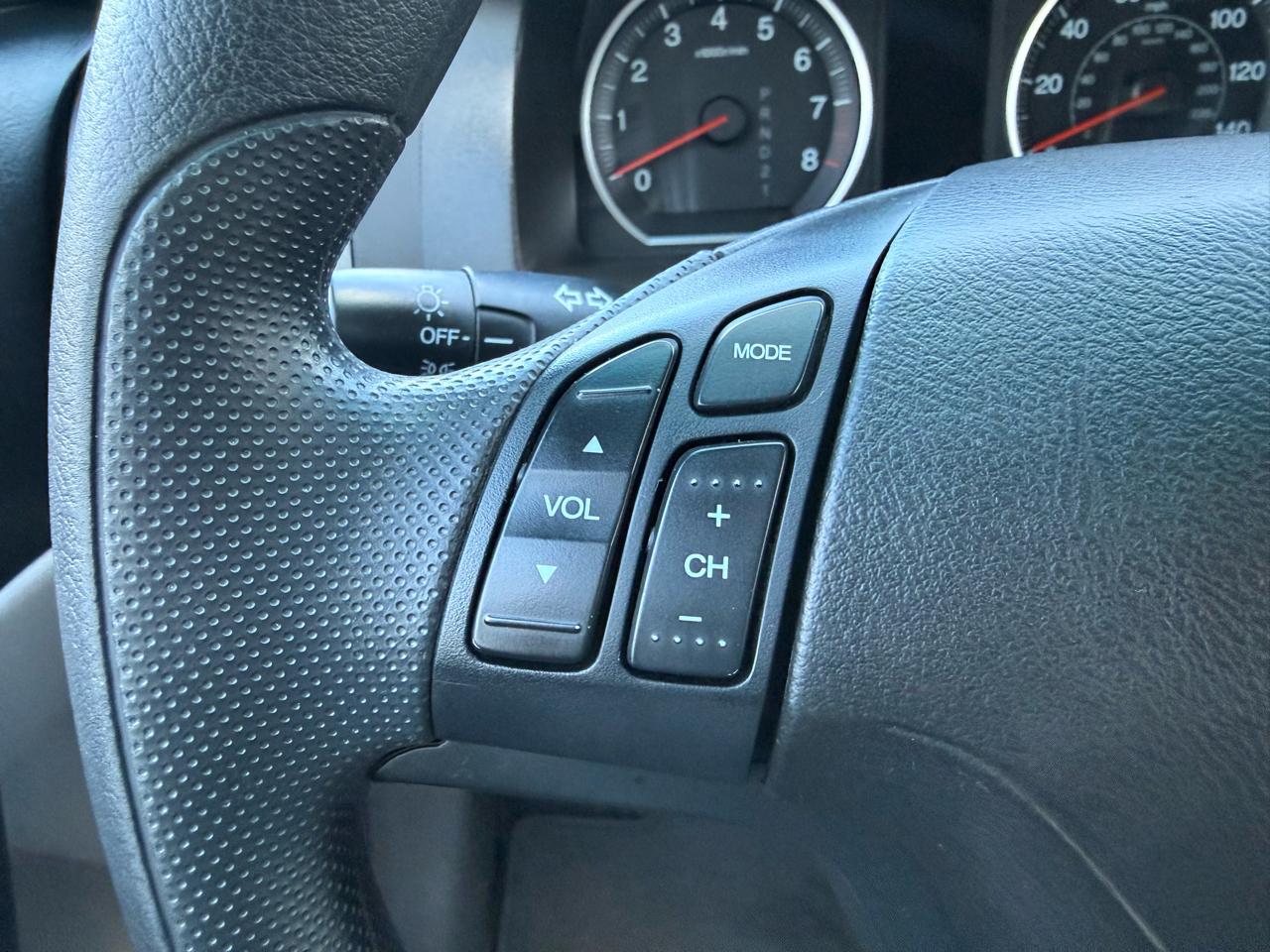 Honda CR-V SE 4WD 5-Speed AT 2011