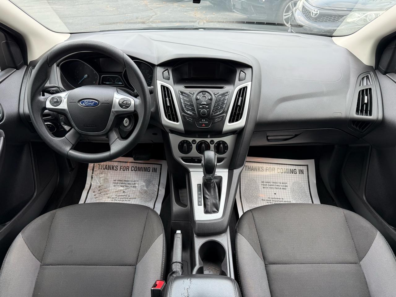 Ford Focus SE Sedan 2014