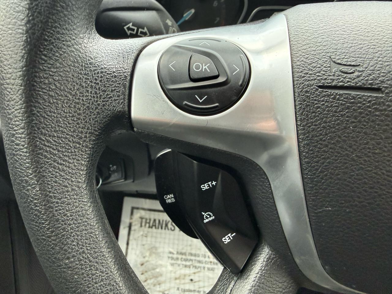 Ford Focus SE Sedan 2014