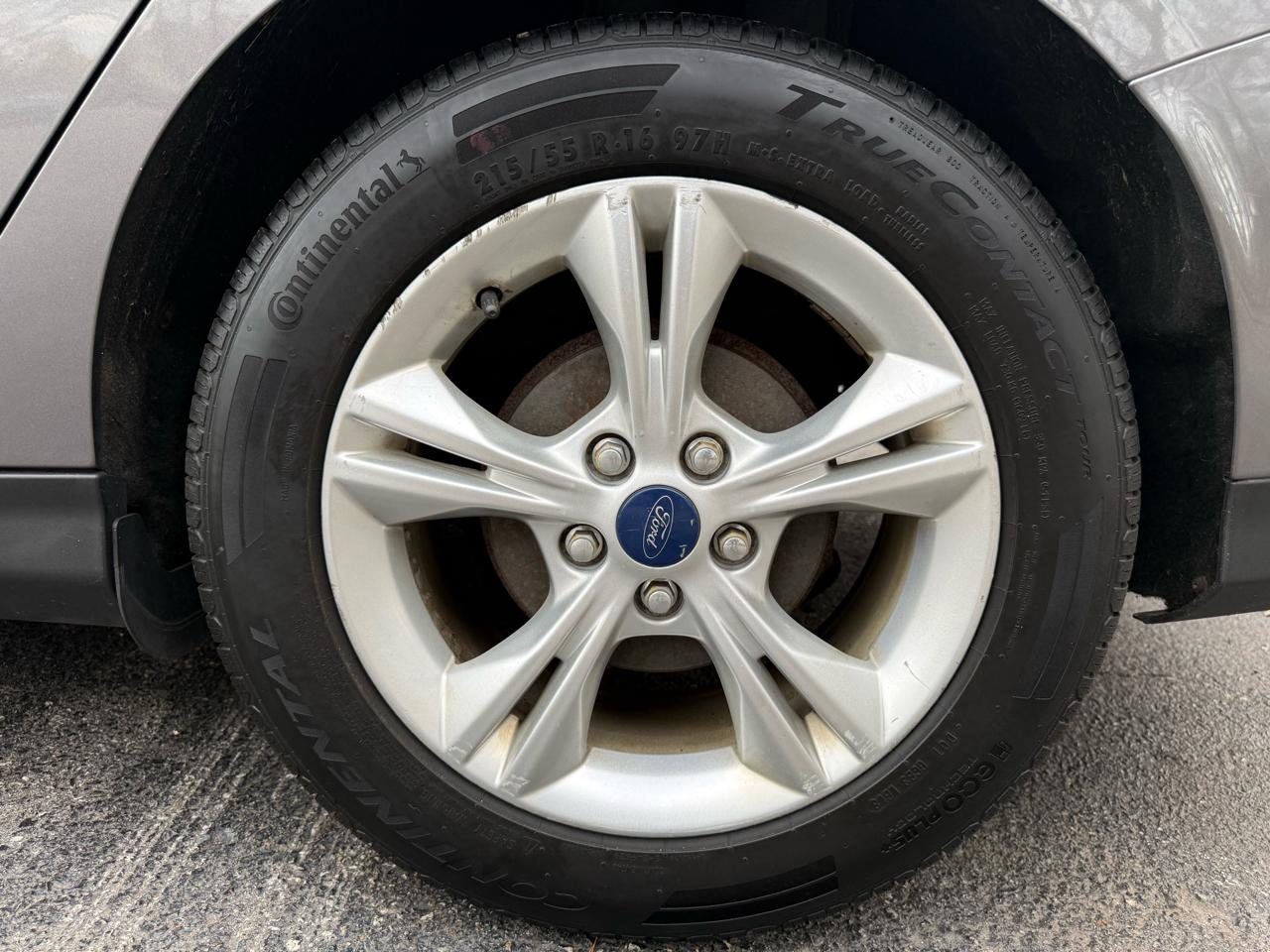 Ford Focus SE Sedan 2014