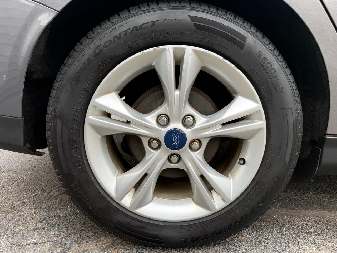 Ford Focus SE Sedan 2014