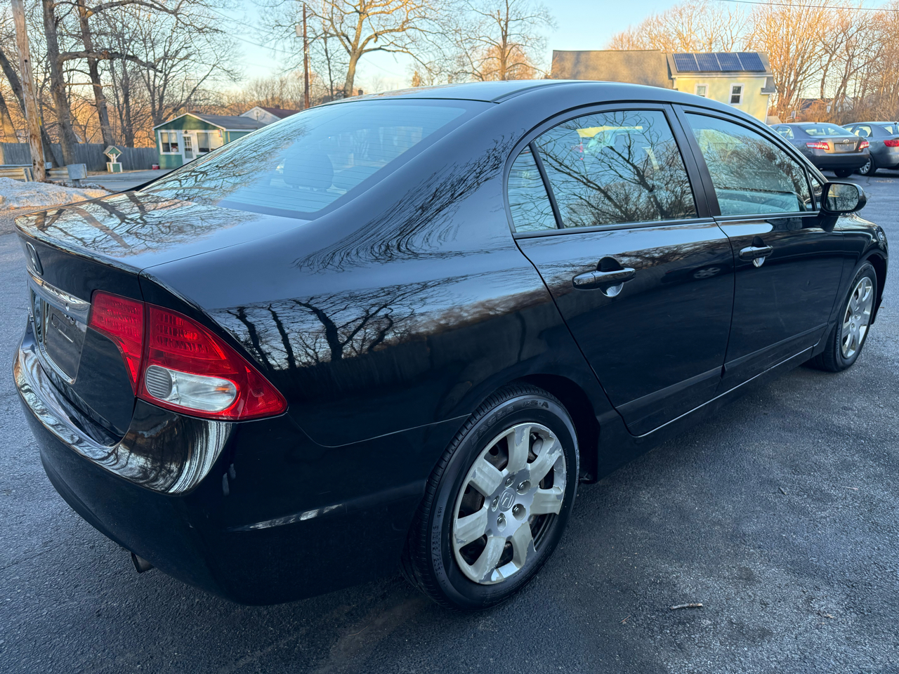 Honda Civic LX Sedan 5-Speed AT 2009