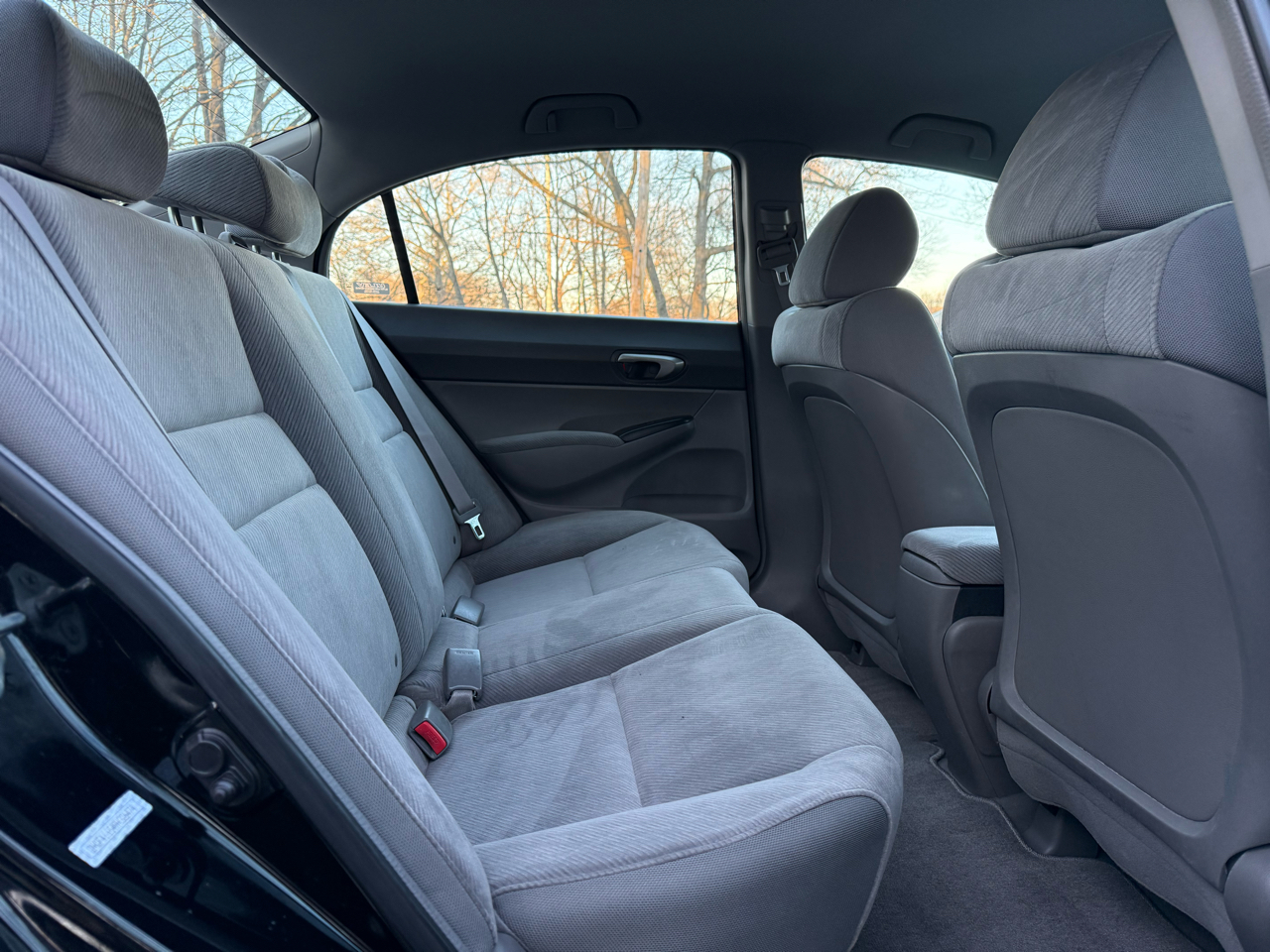 Honda Civic LX Sedan 5-Speed AT 2009