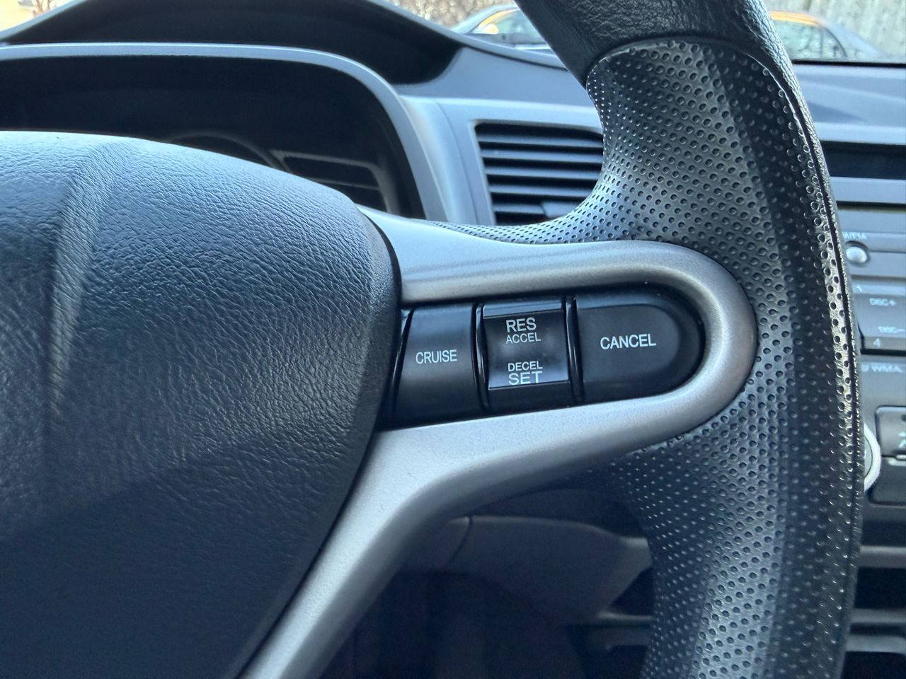 Honda Civic LX Sedan 5-Speed AT 2009