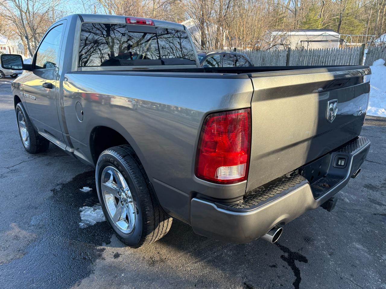 RAM 1500 ST SWB 4WD 2012