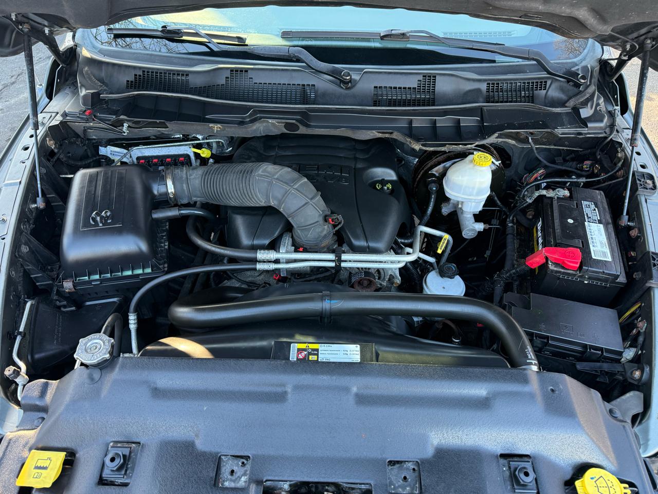 RAM 1500 ST SWB 4WD 2012