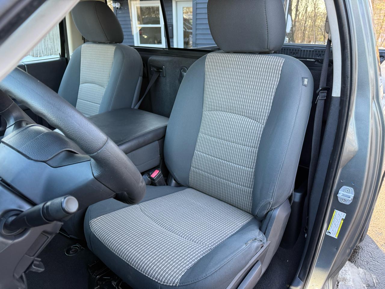 RAM 1500 ST SWB 4WD 2012