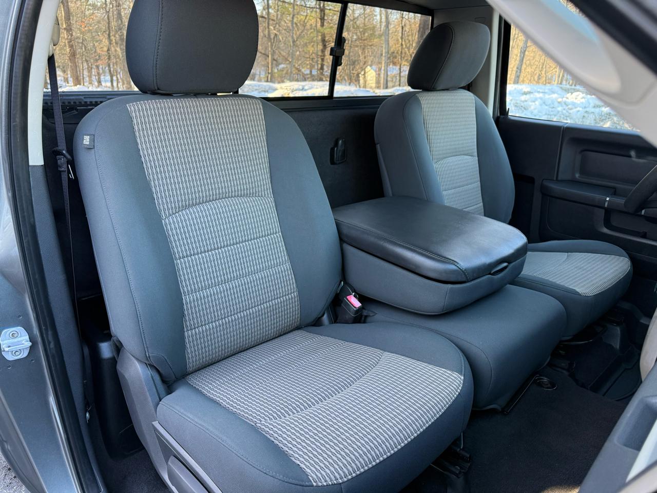 RAM 1500 ST SWB 4WD 2012