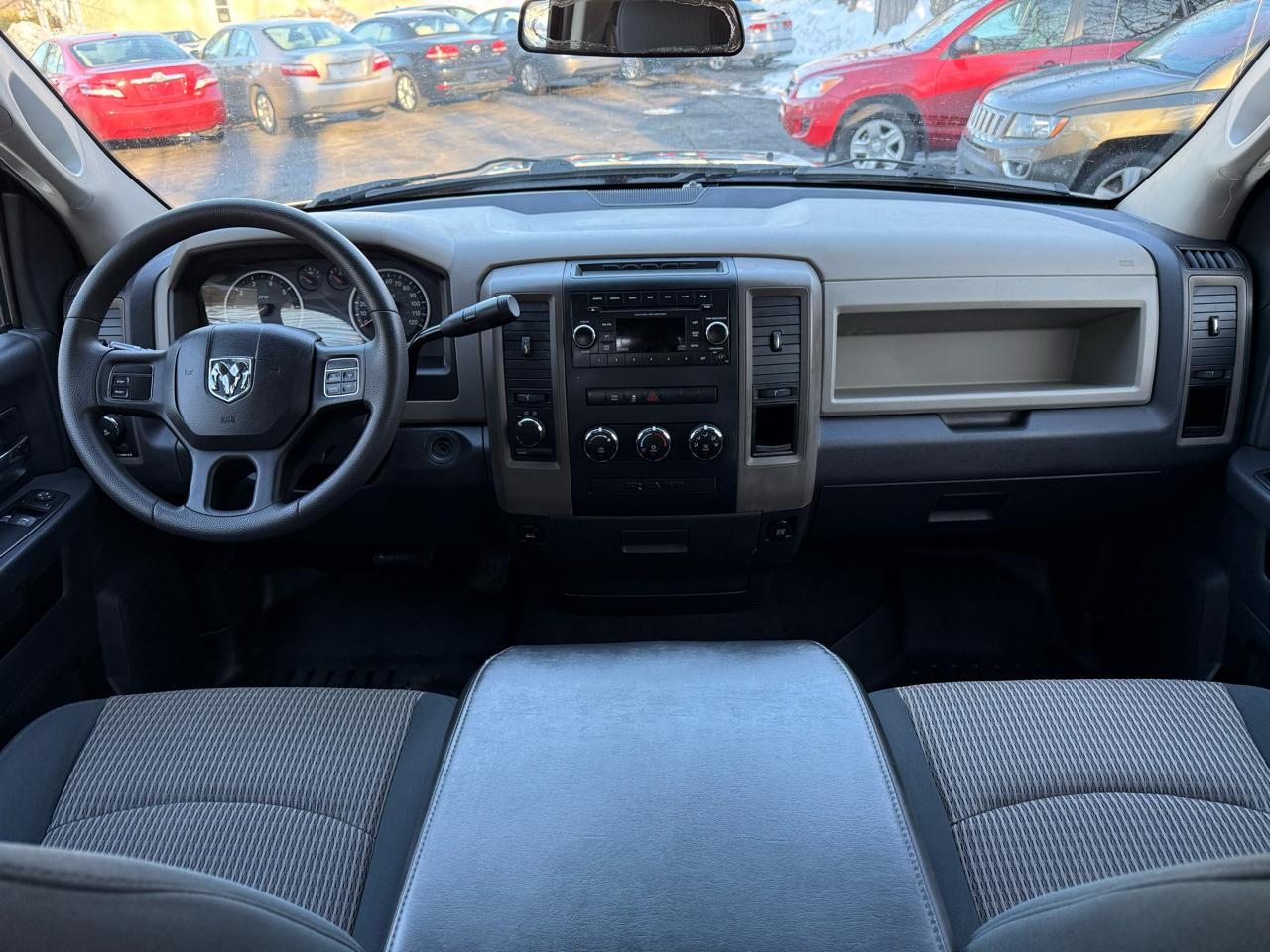 RAM 1500 ST SWB 4WD 2012