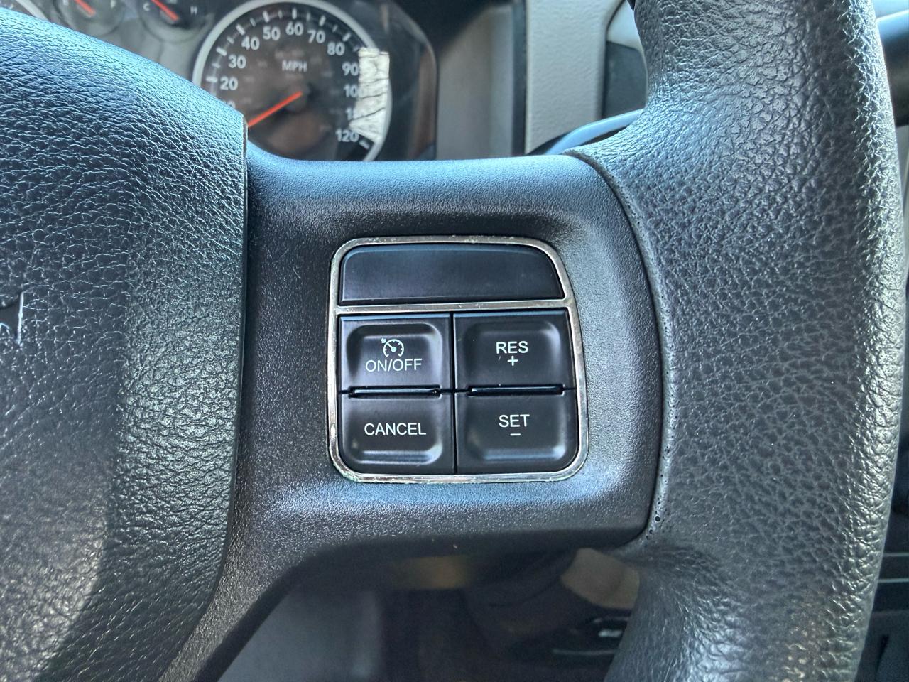 RAM 1500 ST SWB 4WD 2012