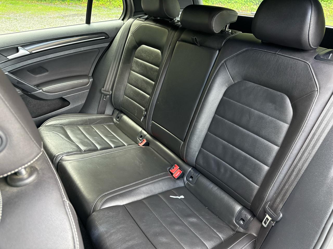Volkswagen Golf R Base 2016