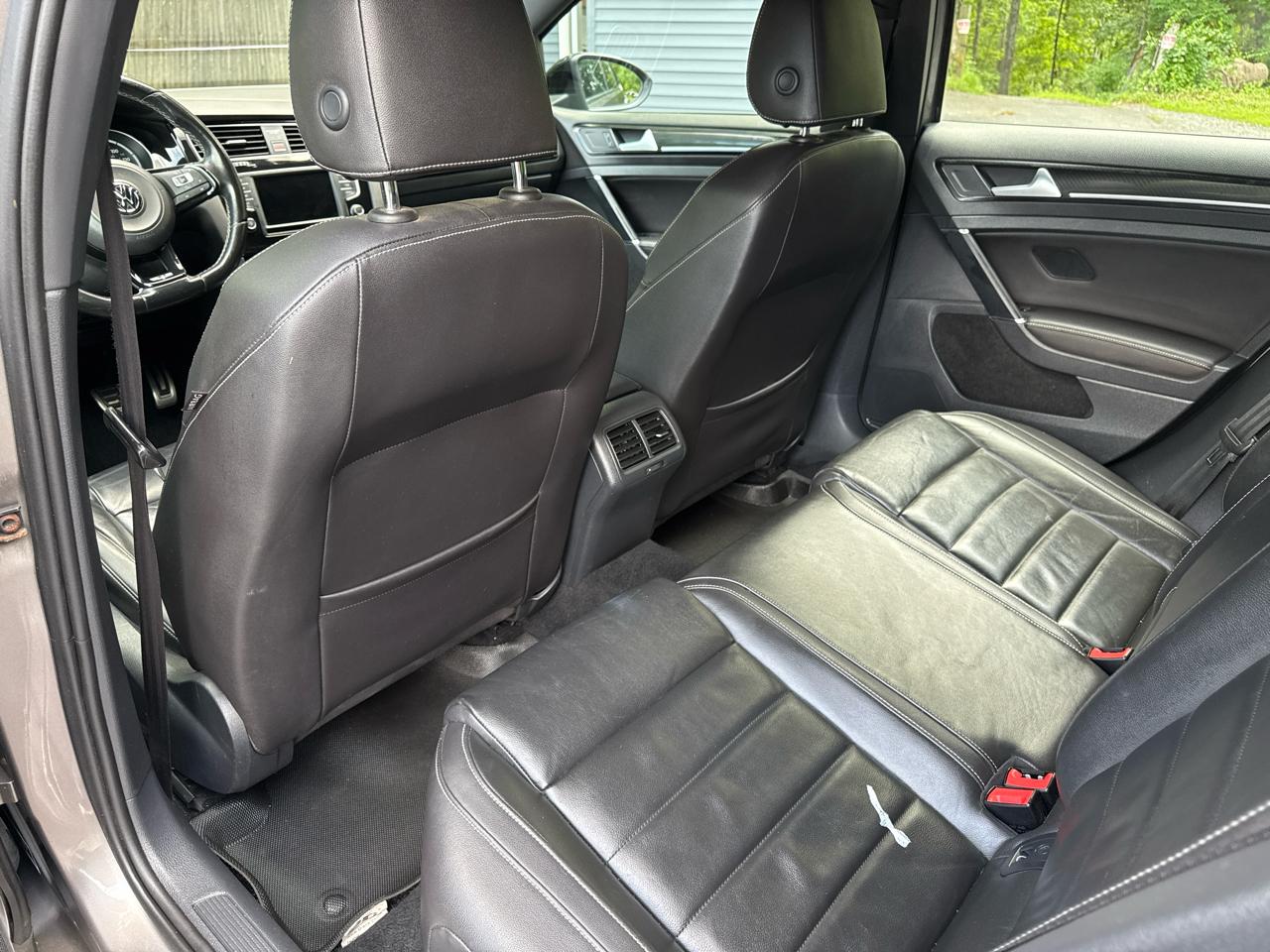Volkswagen Golf R Base 2016
