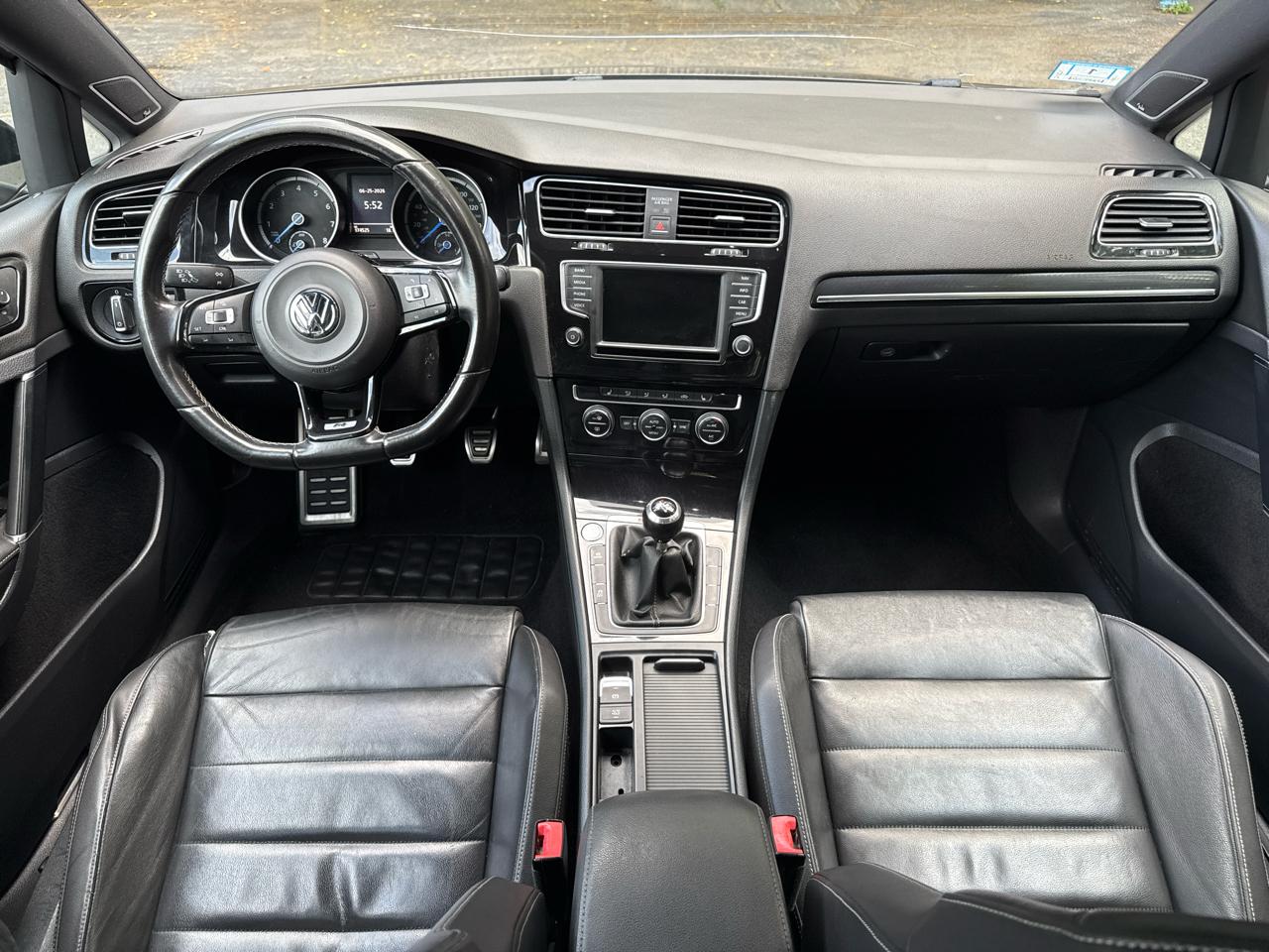 Volkswagen Golf R Base 2016