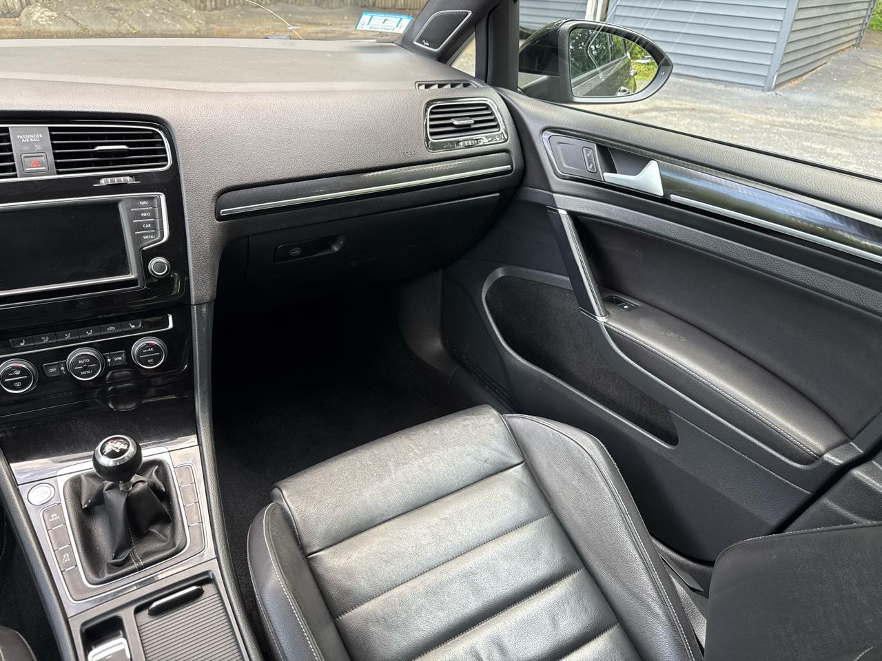 Volkswagen Golf R Base 2016