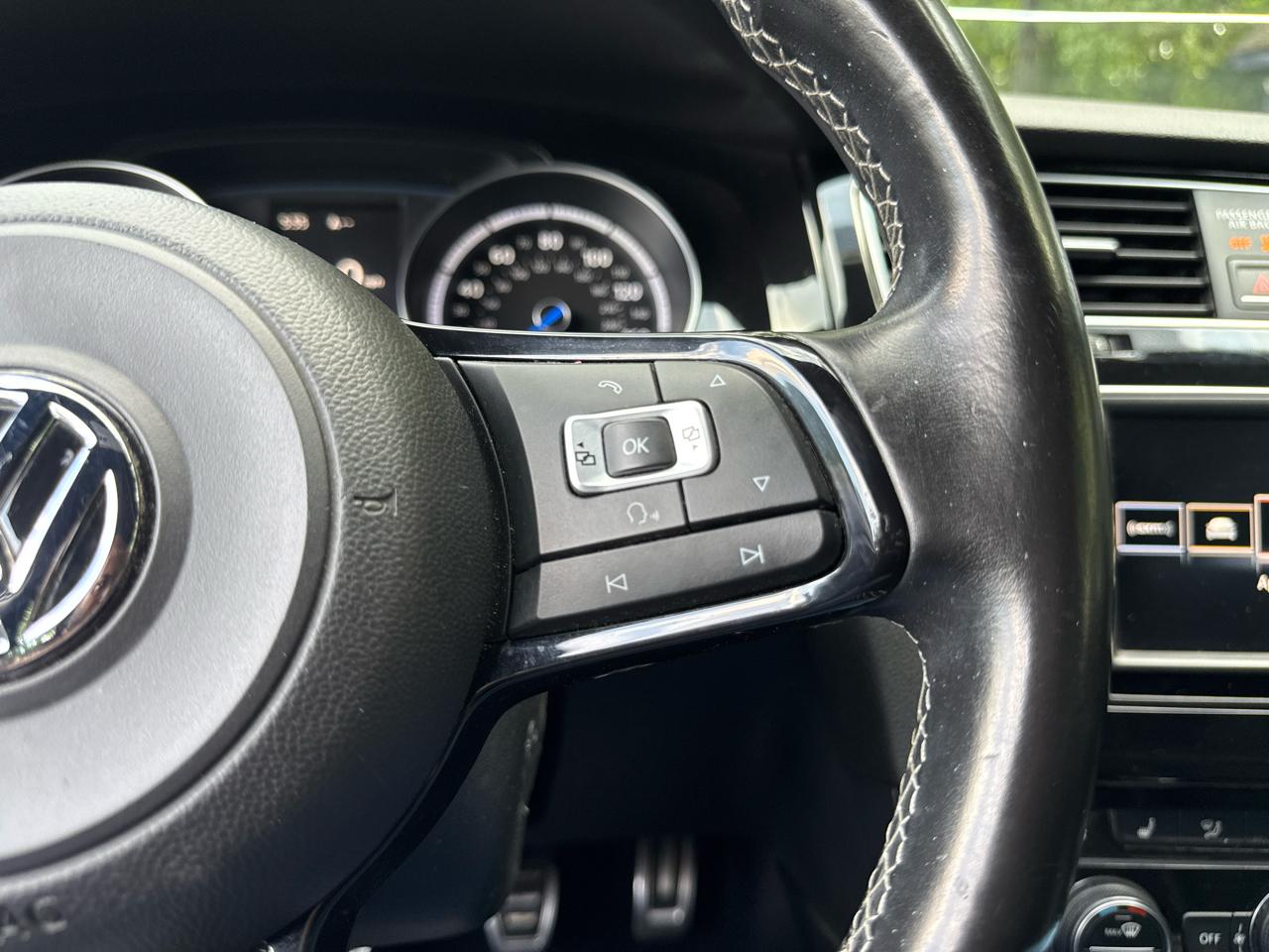 Volkswagen Golf R Base 2016