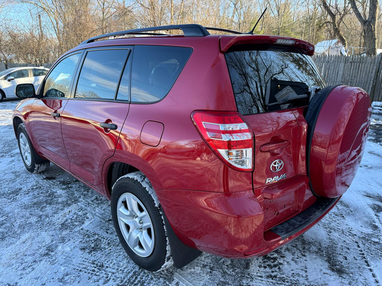 Toyota RAV4 Base I4 4WD 2011
