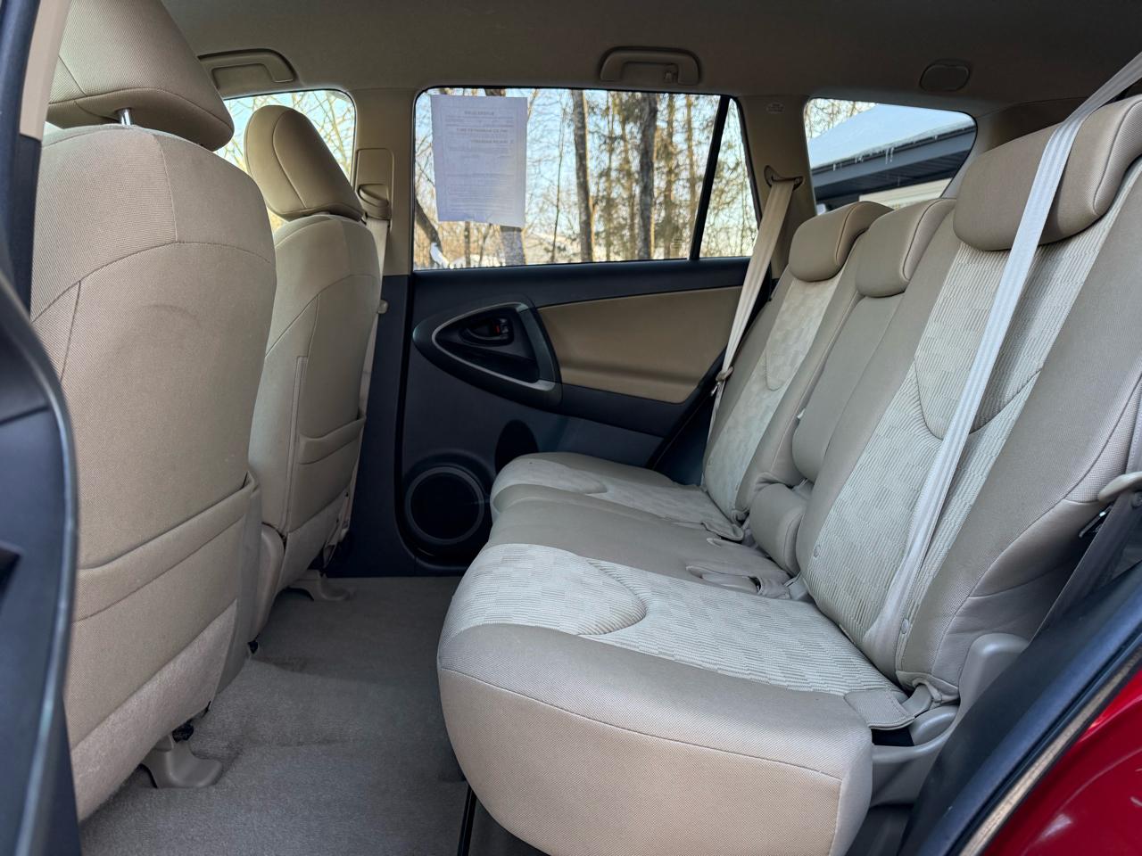 Toyota RAV4 Base I4 4WD 2011