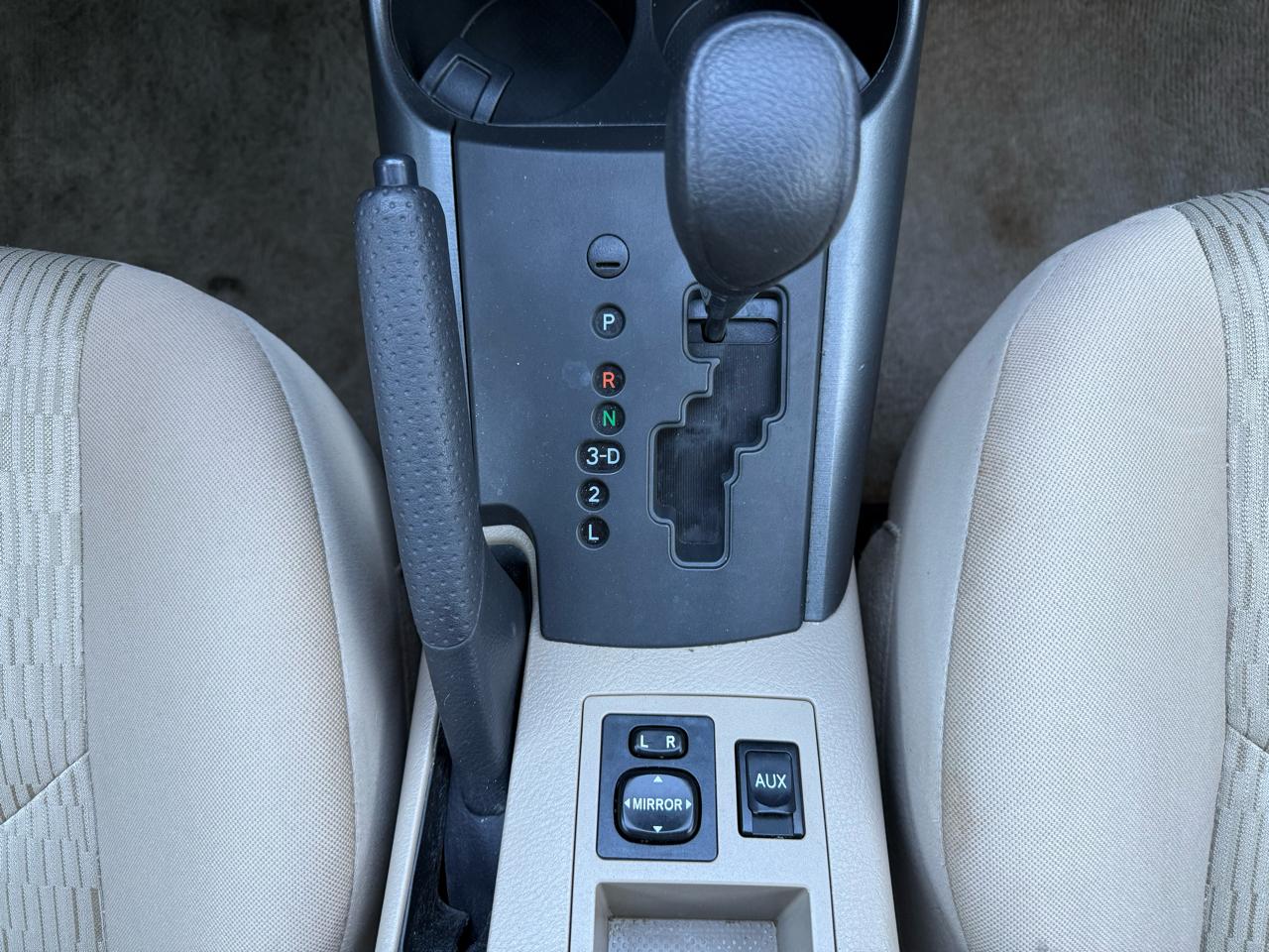 Toyota RAV4 Base I4 4WD 2011